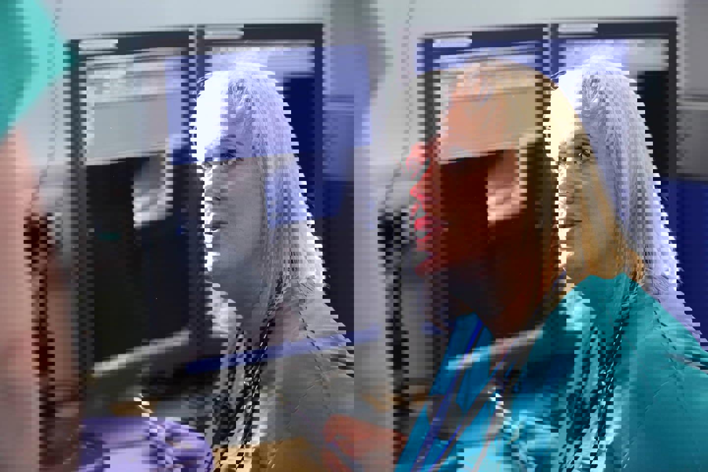 Female consultant with colleague 12337