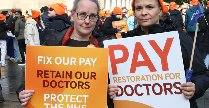 Junior doctors plan further strike action