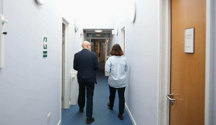 Doctors must have parity of rights at work
